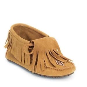 Manitobah Mukluks Paddle Suede Vibram